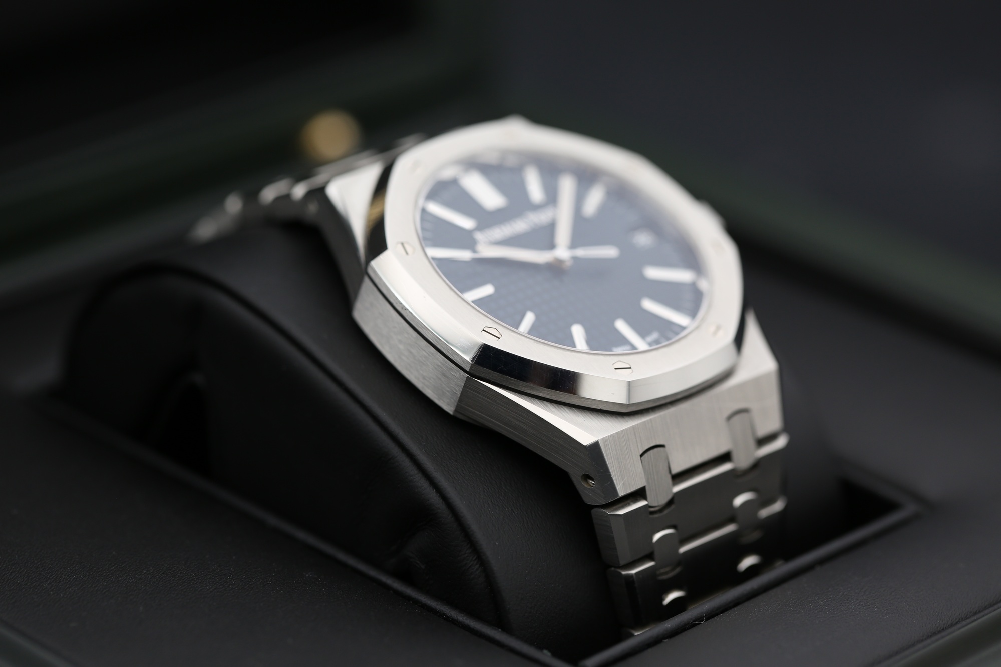 Audemars Piguet 15510ST.OO.1320ST.01 Blue ROYAL OAK 41mm 2023 — view 7