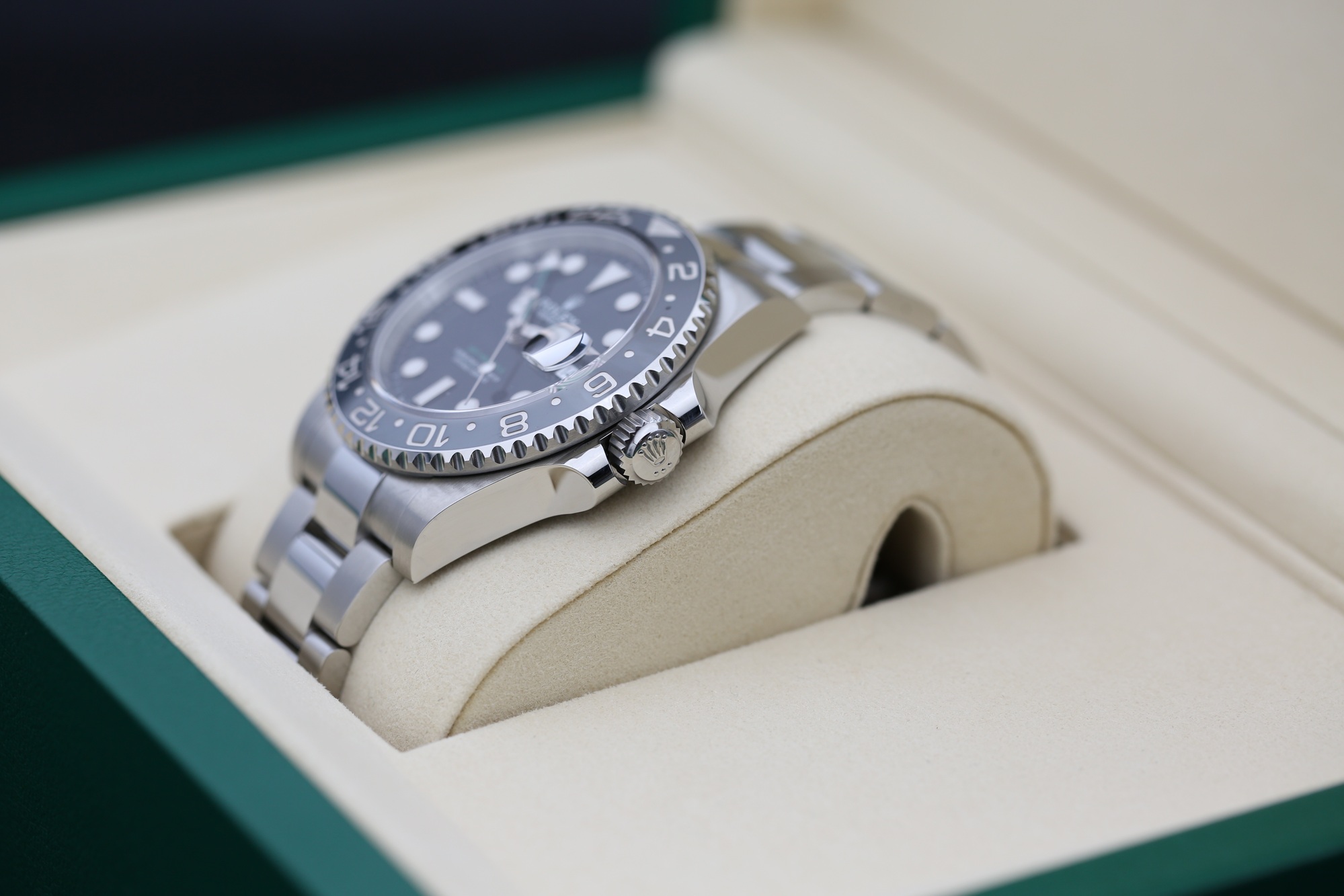 Rolex 126710GRNR Black GMT MASTER II 40mm 2026 BRUCE WAYNE — view 6