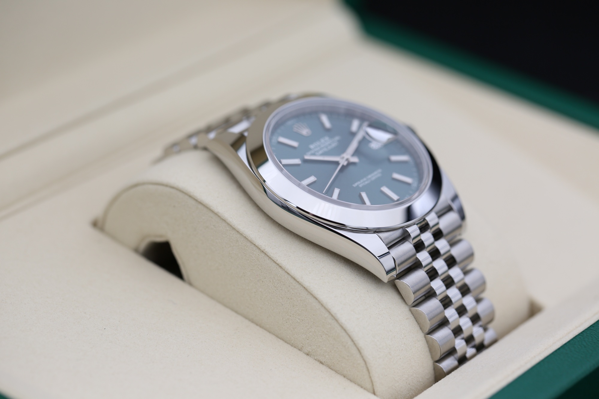 Rolex 126300 Mint Green DATEJUST 41mm 2026 — view 6