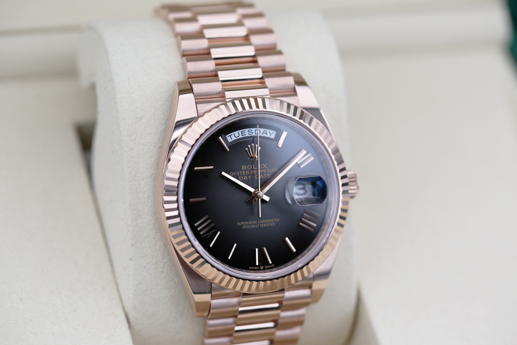 Rolex 228235 Ombre DAY-DATE 40mm 2026 Oscars — view 2