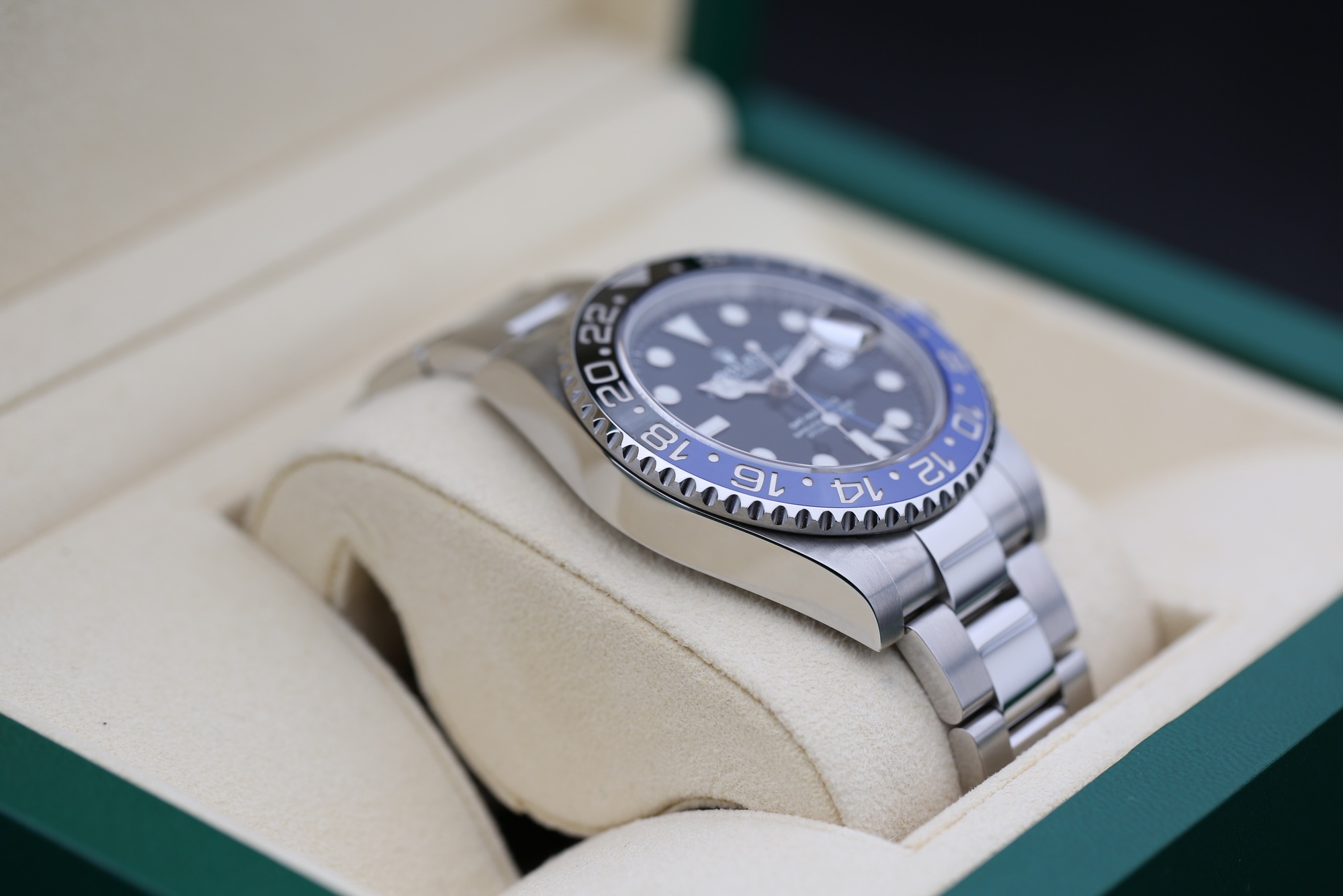 Rolex 126710BLNR Black GMT-MASTER II 40mm 2022 BATMAN — view 7