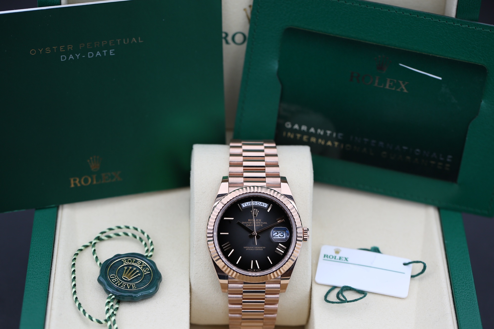 Rolex 228235 Ombre DAY-DATE 40mm 2026 Oscars — view 5