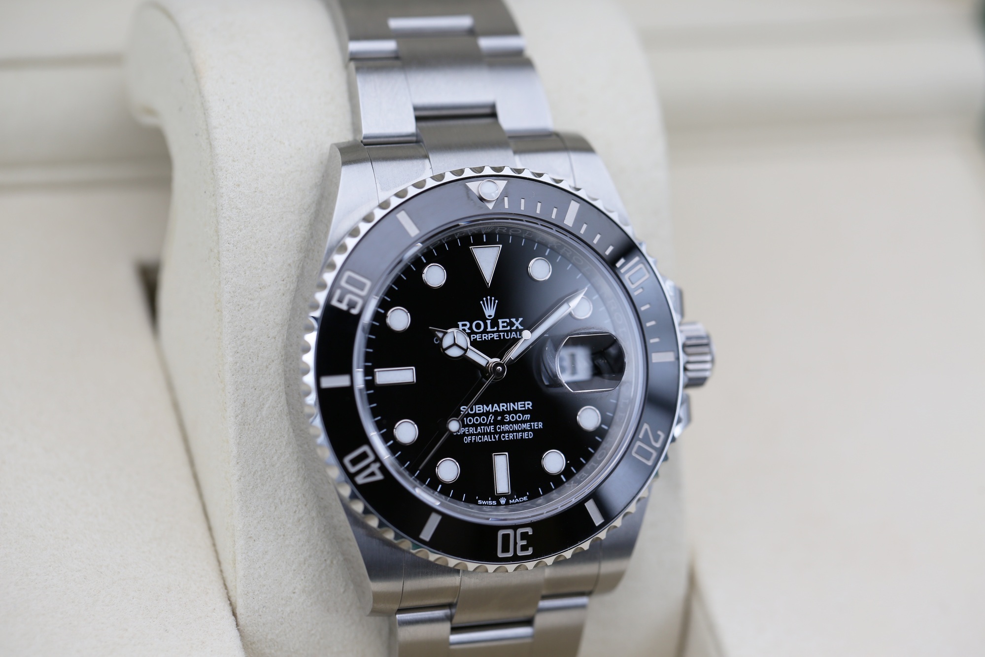 Rolex 126610LN Black SUBMARINER 41mm 2026 — view 2