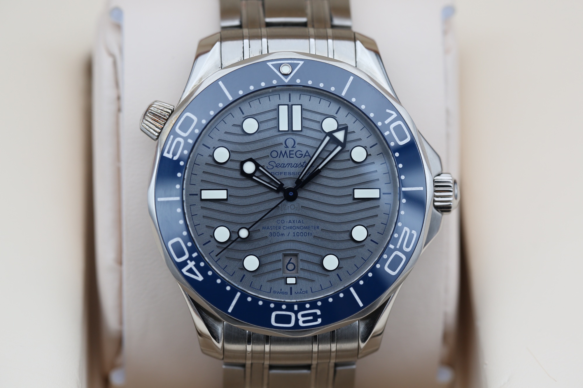 Omega 210.30.42.20.06.001 Chrome SEAMASTER 42mm 2023