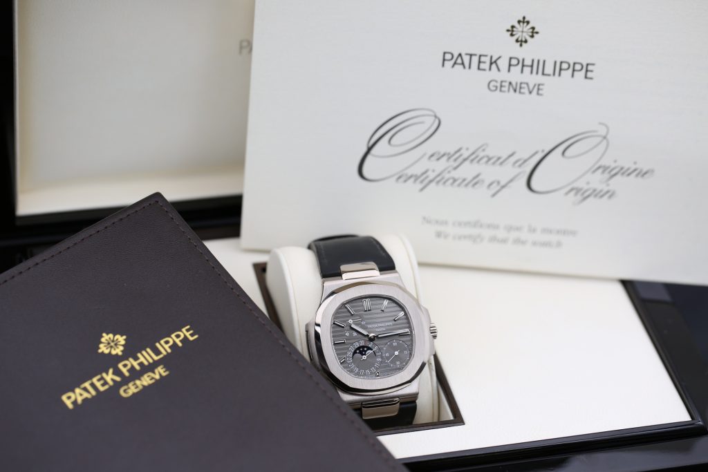 Patek Philippe 5712G-001 Grey NAULITUS 40mm 2008