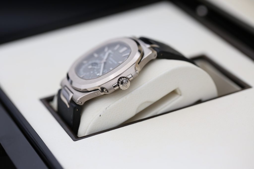 Patek Philippe 5712G-001 Grey NAULITUS 40mm 2008