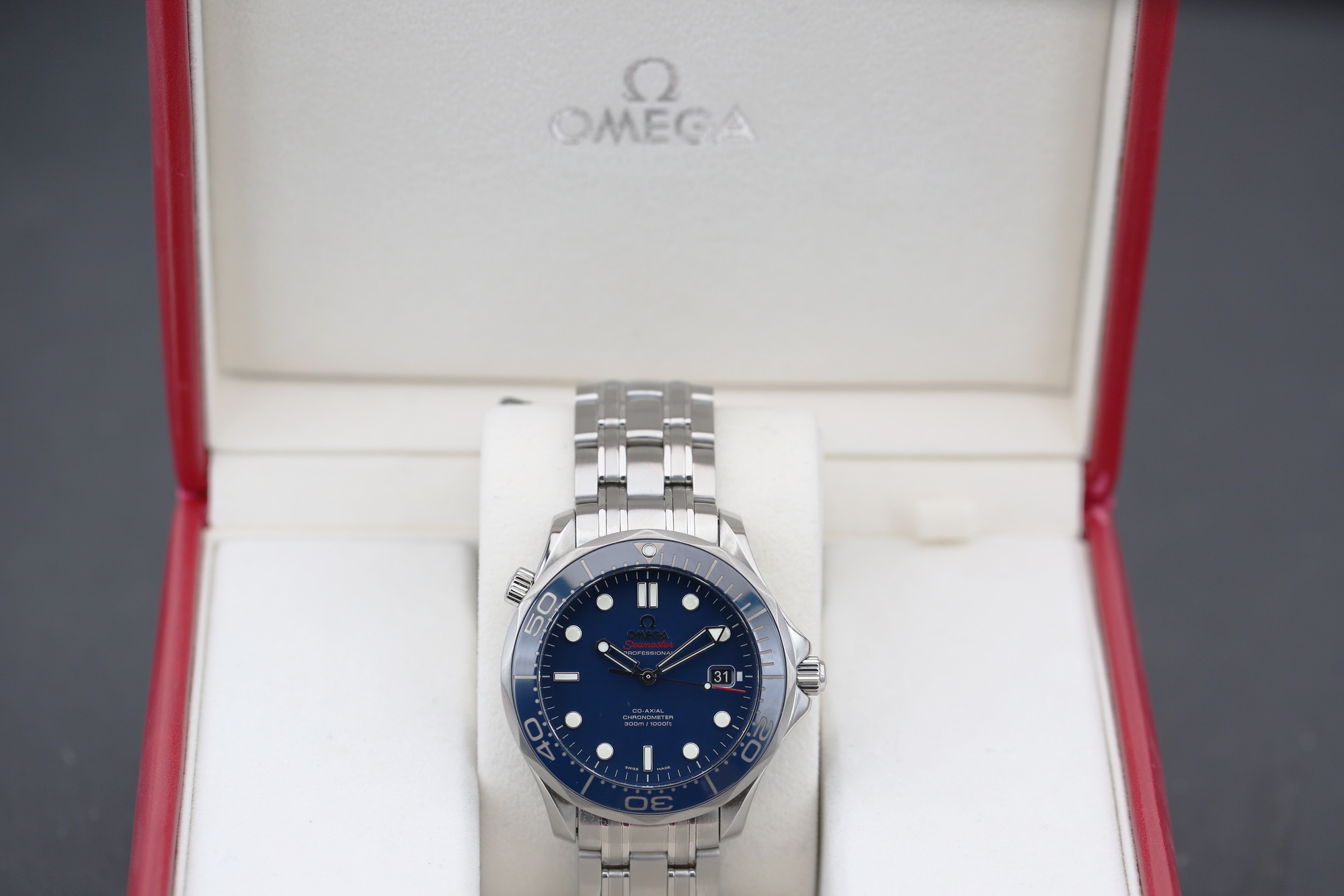 Omega 212.30.41.20.03.001 Blue 212.30.41.20.03.001 41mm 2013 — view 3
