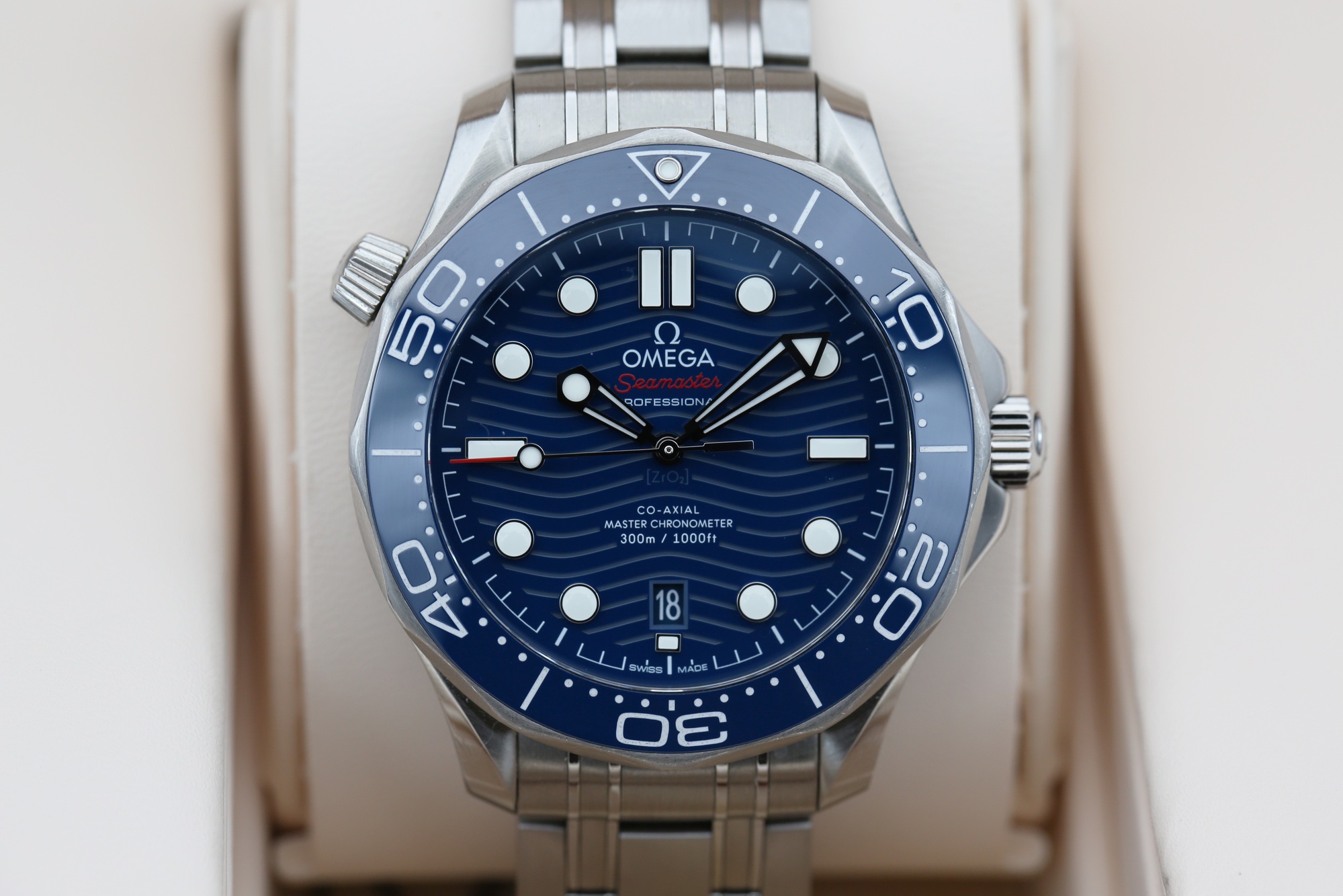 Omega 210.30.42.20.03.001 Blue SEA MASTER  42mm 2020