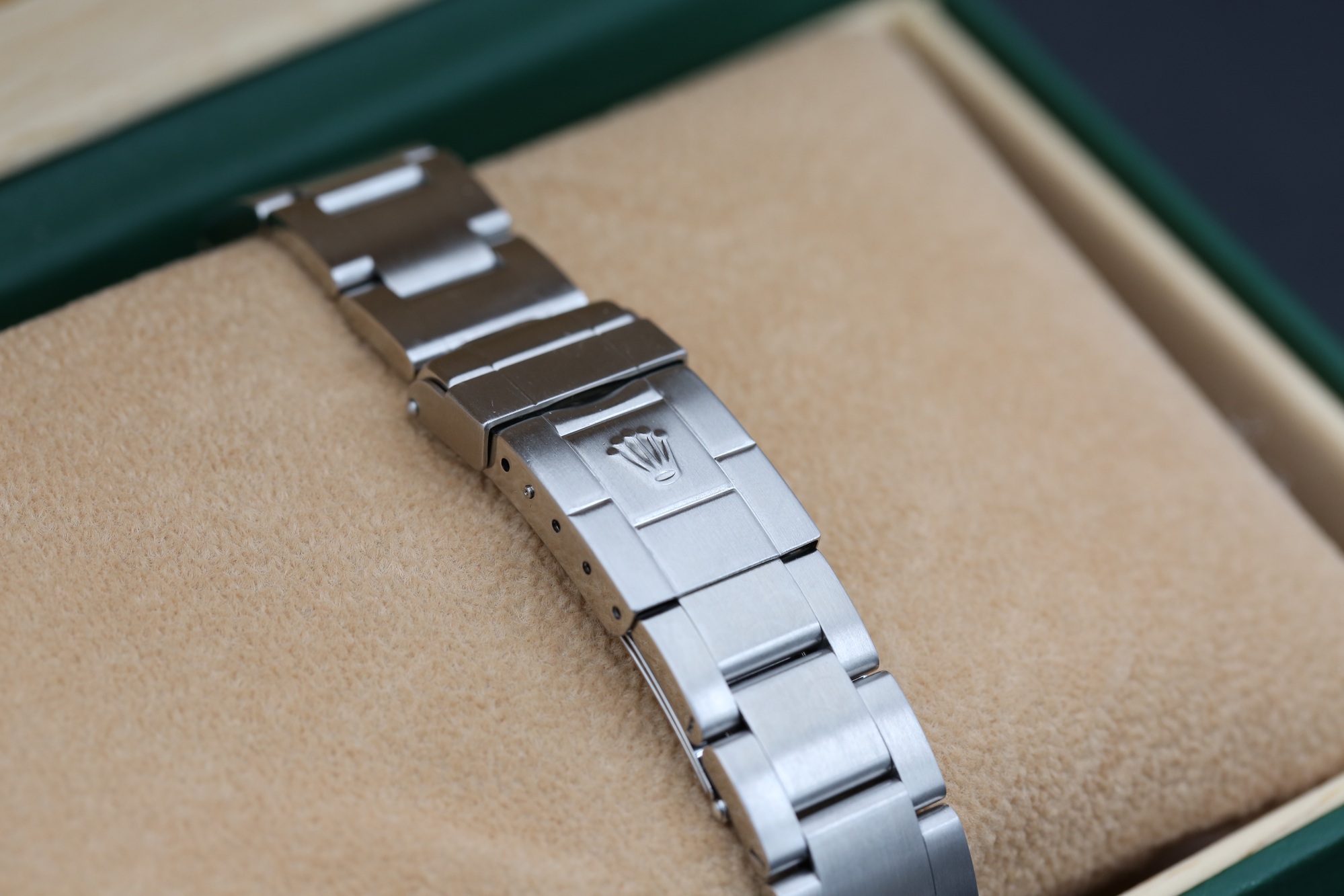 Rolex 16570 White EXPLORER II 40mm 2000 — view 7