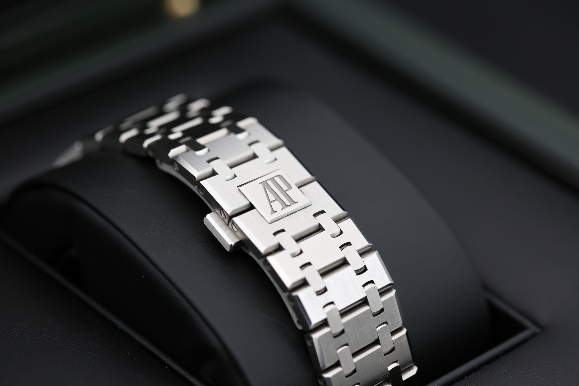 Audemars Piguet 15510ST.OO.1320ST.01 Blue ROYAL OAK 41mm 2023 — view 8