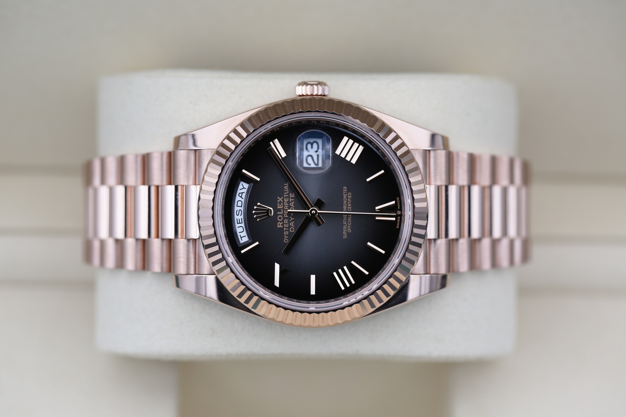 Rolex 228235 Ombre DAY-DATE 40mm 2026 Oscars — view 3