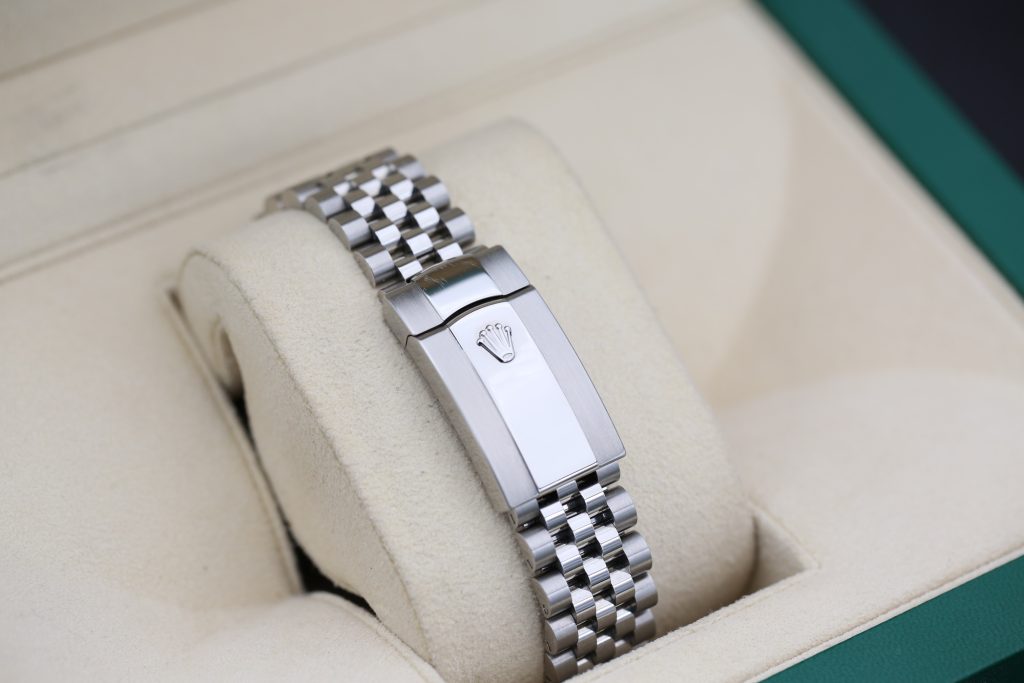 Rolex 126334 Blue Motif DATEJUST 41mm 2022