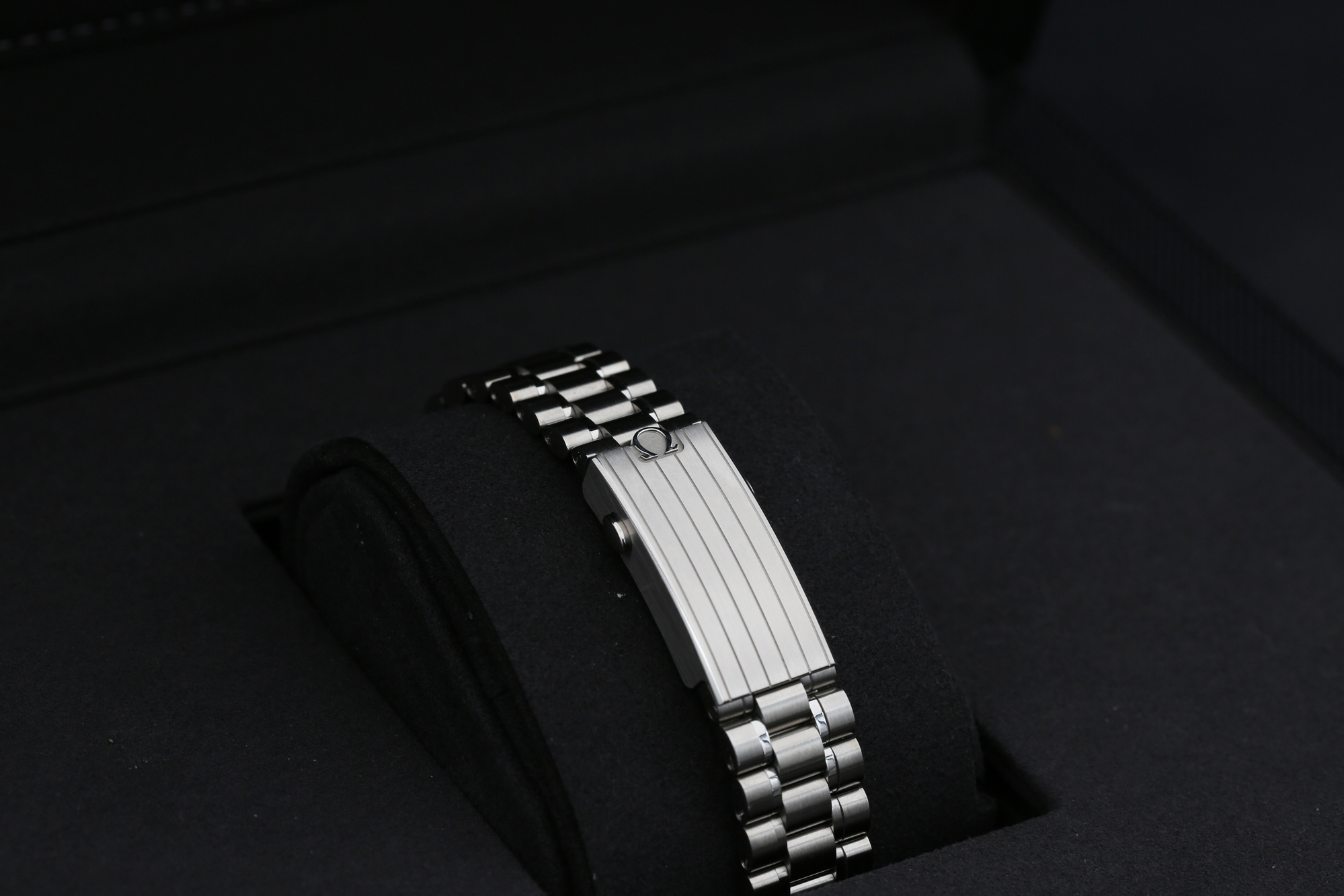Omega 310.30.42.50.01.004 Black SPEEDMASTER 42mm 2026 — view 9