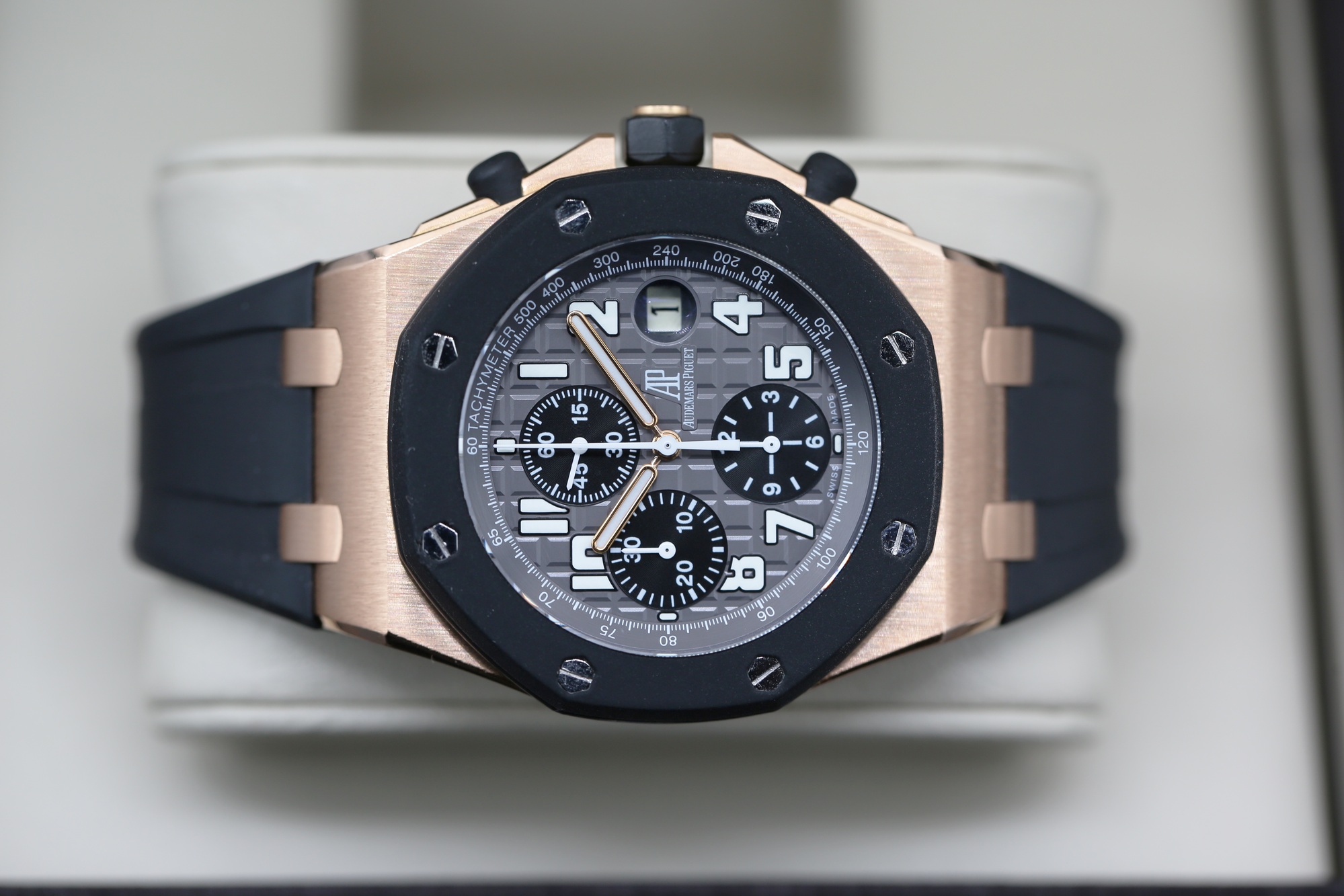Audemars Piguet 25940OK.OO.D002CA.01 Grey ROYAL OAK OFFSHORE  2009 — view 3