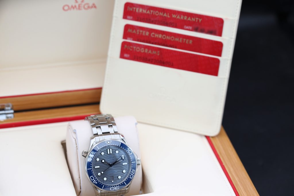 Omega 210.30.42.20.06.001 Chrome SEAMASTER 42mm 2023