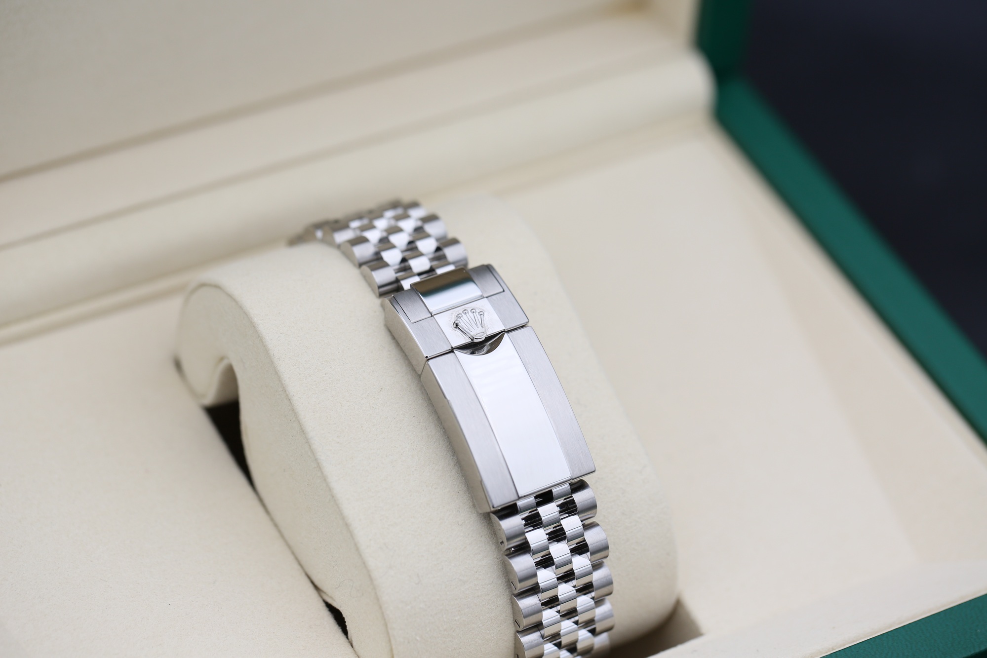 Rolex 126720VTNR Black GMT-MASTER II 40mm 2026 SPRITE — view 8