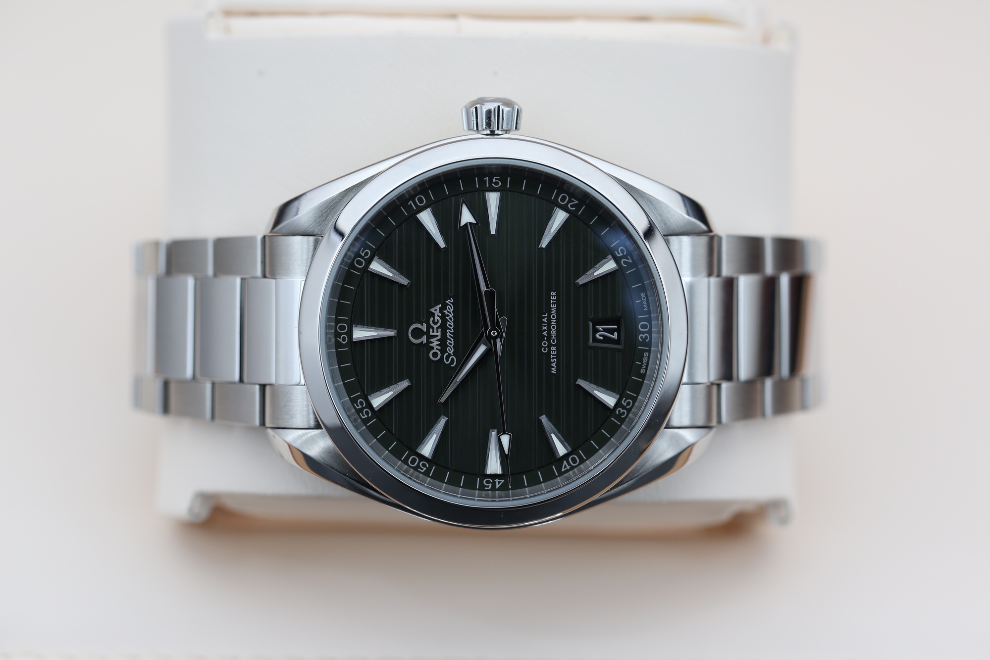 Omega 220.10.41.21.10.001 Green SEAMASTER AQUA TERRA 41mm 2023 — view 5