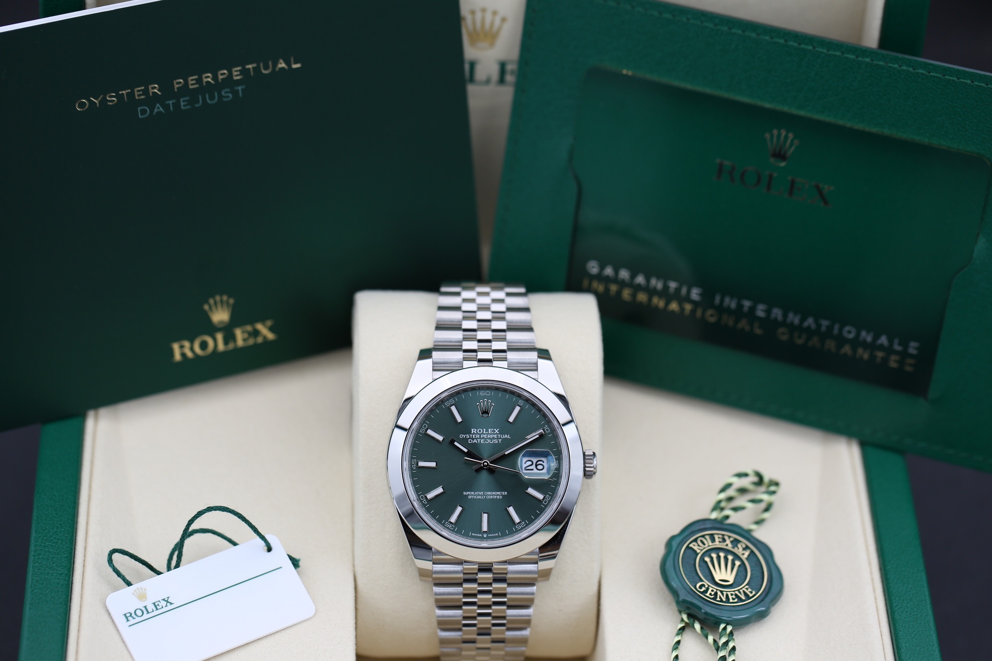 Rolex 126300 Mint Green DATEJUST 41mm 2026 — view 4
