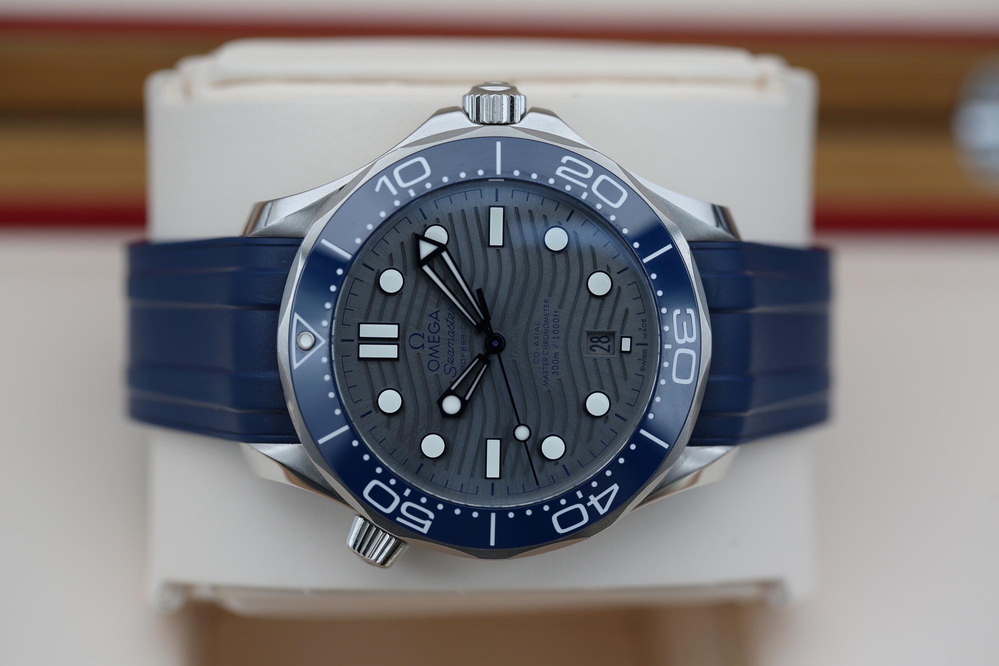Omega 210.32.42.20.06.001 Chrome SEAMASTER 42mm 2022 — view 3