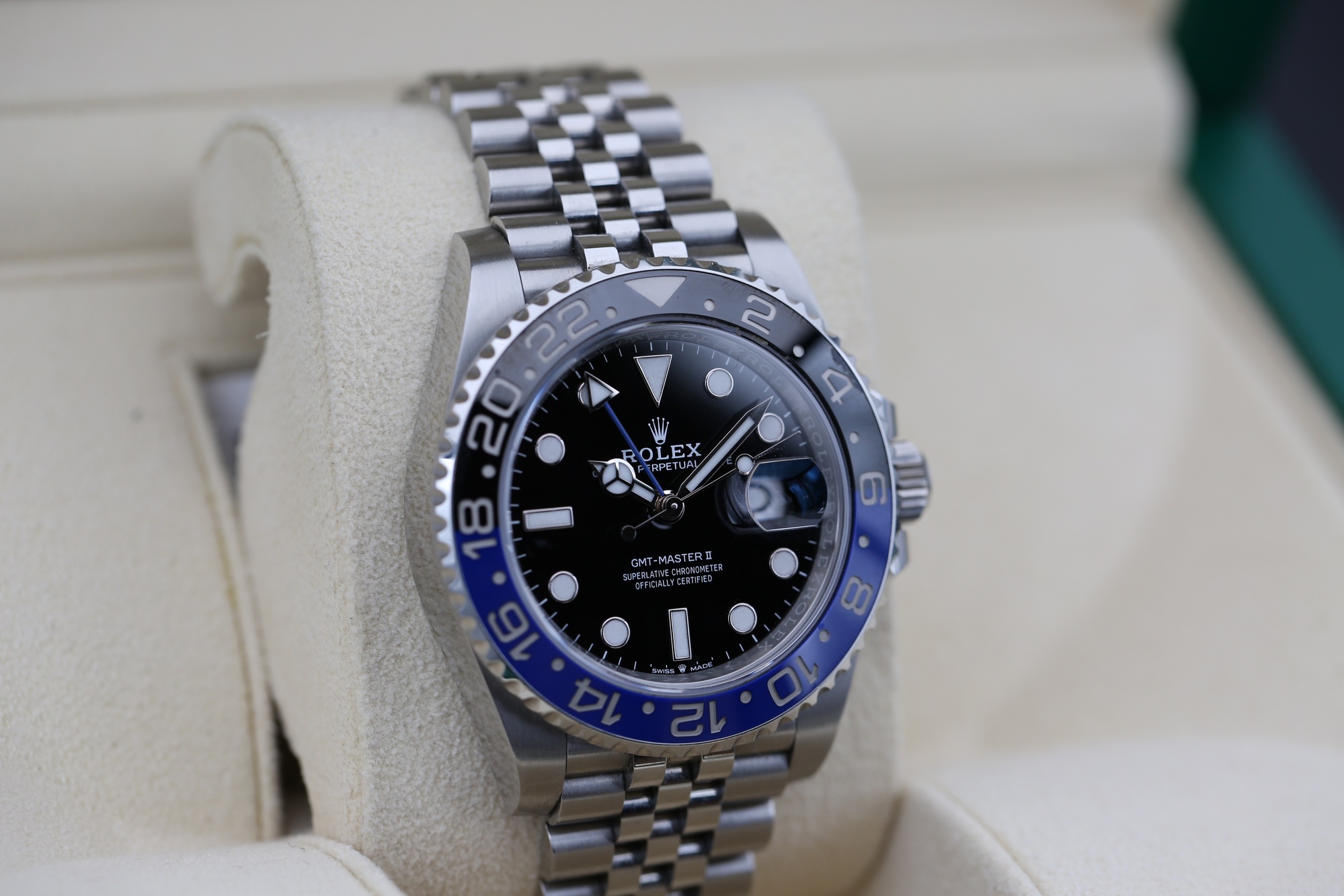 Rolex 126710BLNR Black GMT-MASTER II 40mm 2022 Batgirl — view 2