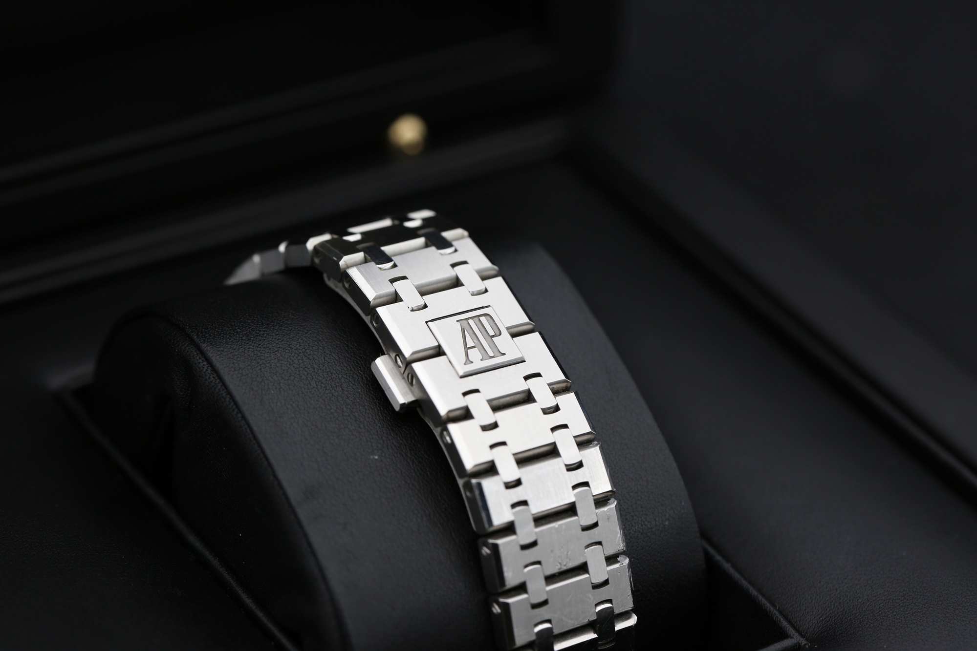 Audemars Piguet 15500ST.OO.1220ST.02 Grey ROYAL OAK 41mm 2020 — view 8