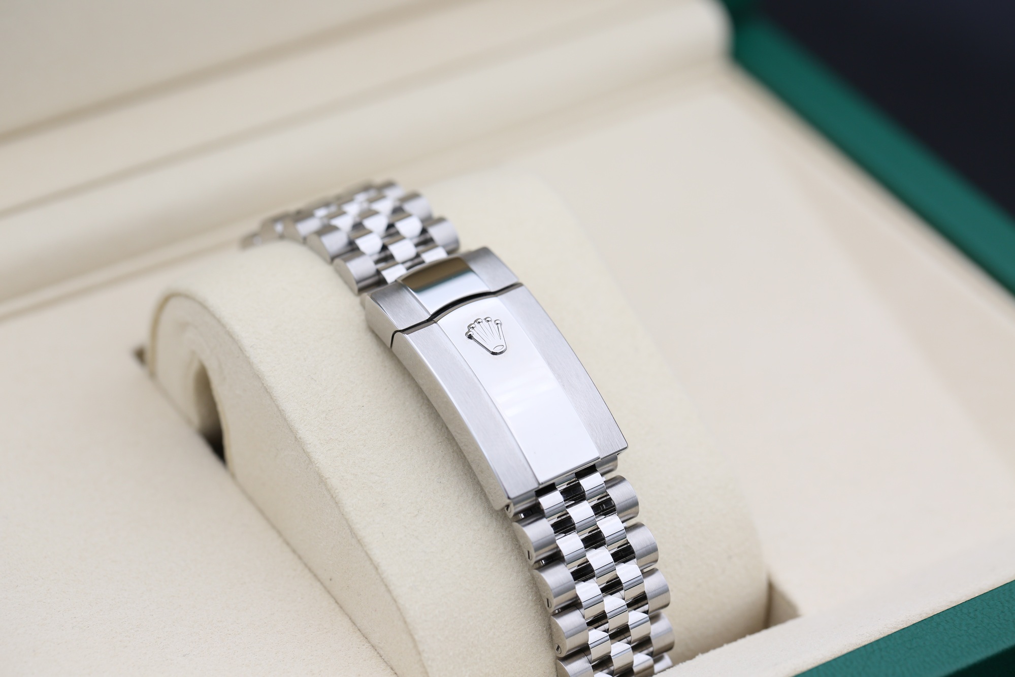 Rolex 126334 Slate DATEJUST 41mm 2026 — view 7