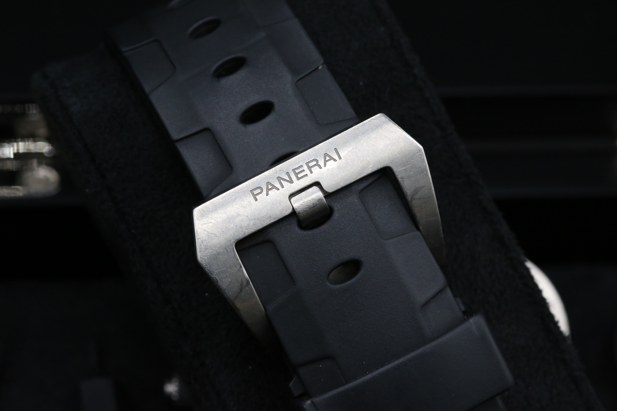 Panerai PAM00614 Black LUMINOR  47mm 2017 — view 6