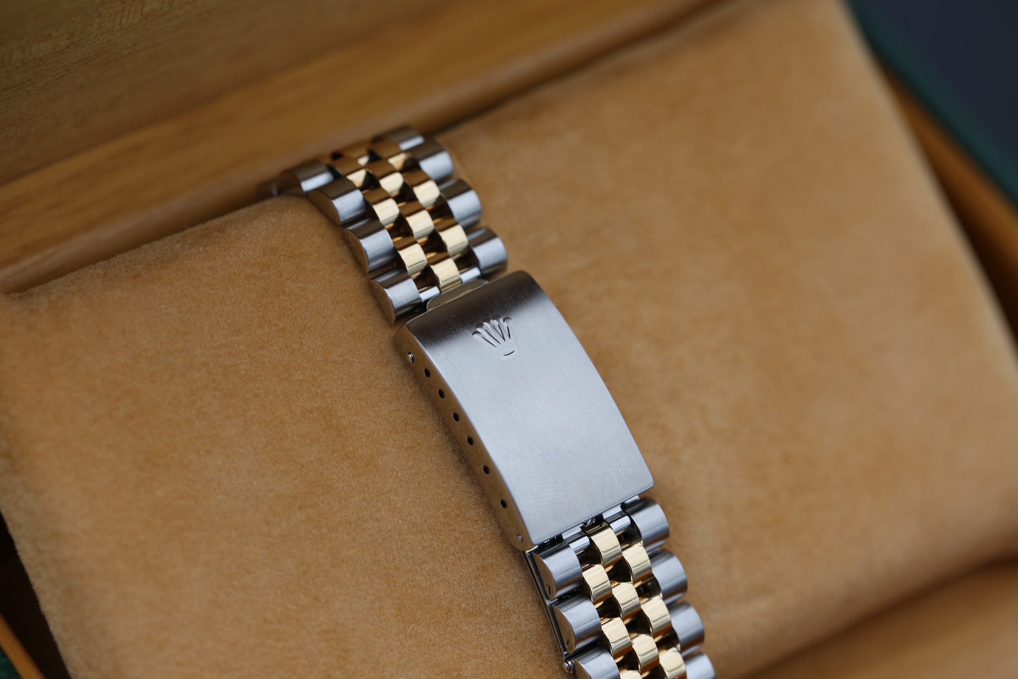 Rolex 16233 White Roman DATEJUST 36mm 1996 — view 8