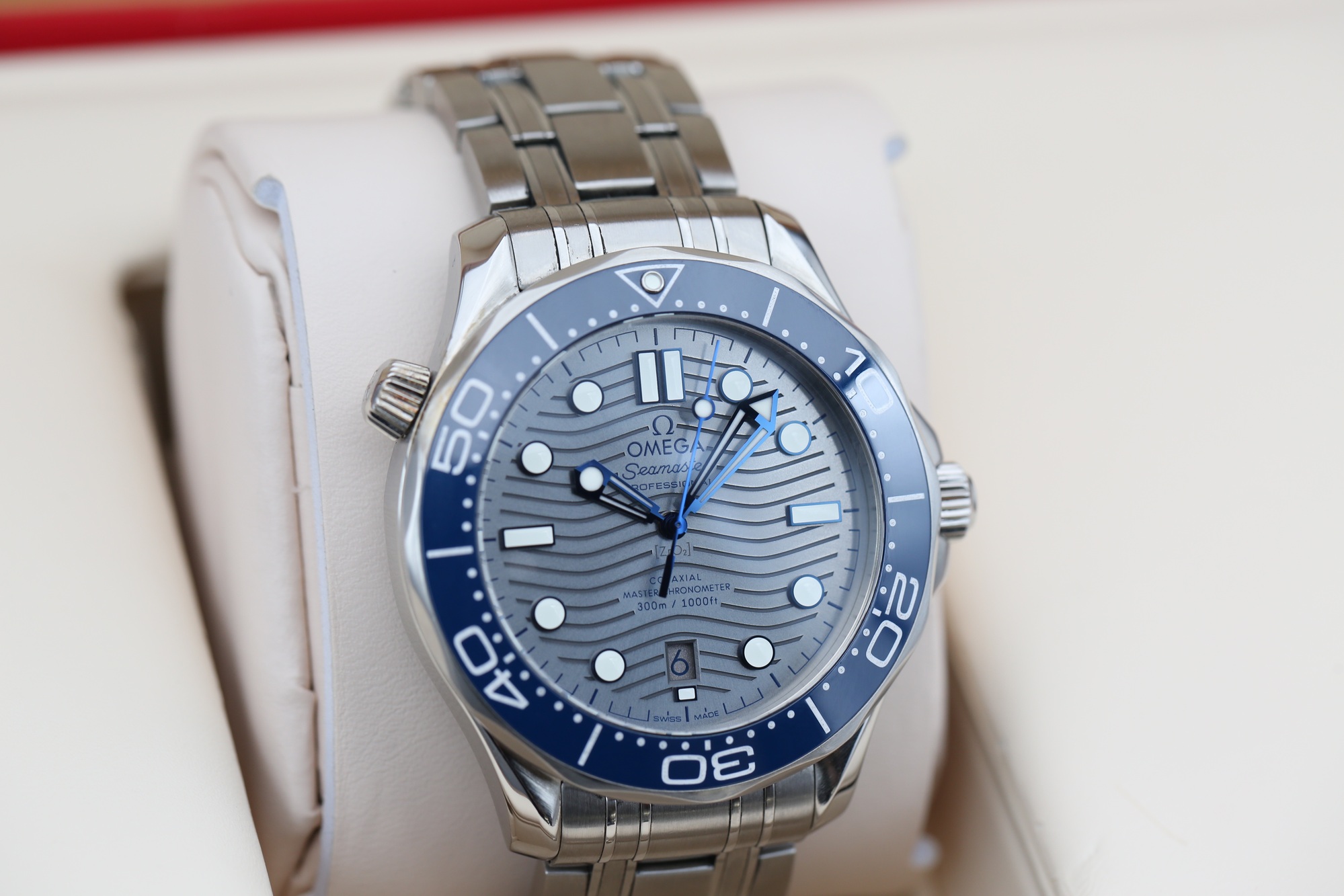 Omega 210.30.42.20.06.001 Chrome SEAMASTER 42mm 2023 — view 2