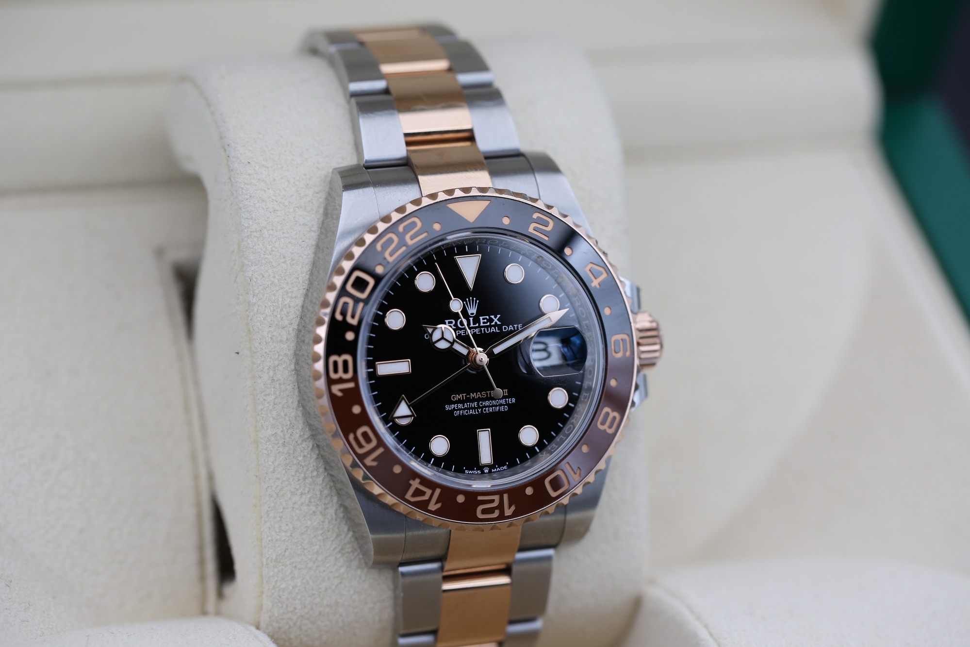 Rolex 126711CHNR Black GMT-MASTER II 40mm 2024 ROOTBEER — view 2