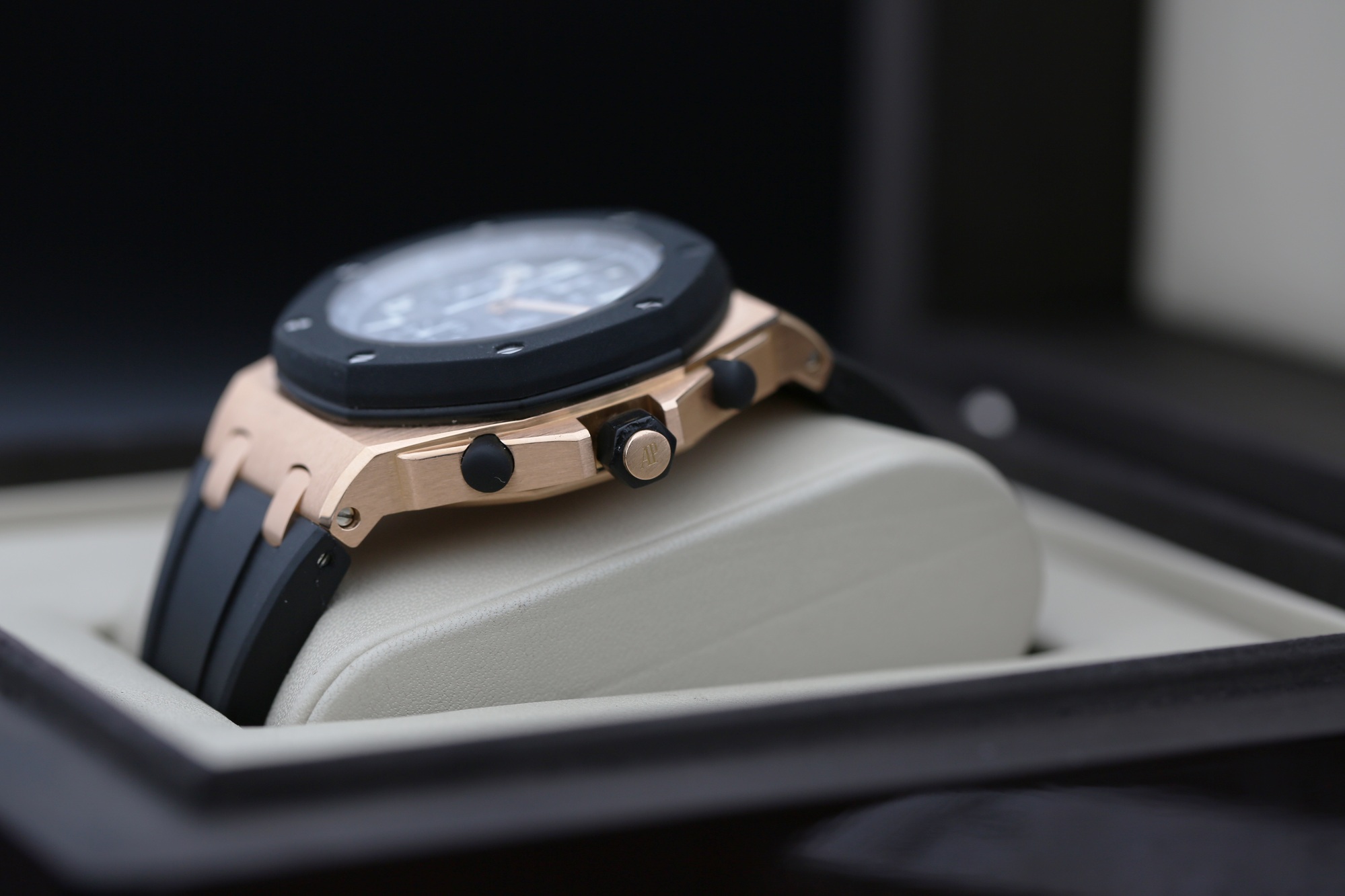 Audemars Piguet 25940OK.OO.D002CA.01 Grey ROYAL OAK OFFSHORE  2009 — view 5